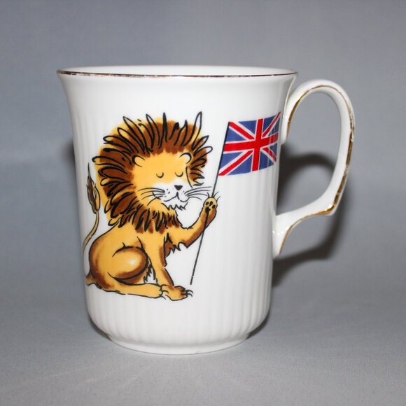 Commemorative Plate HRH Princess Elizabeth and Duke of Edinburgh visit to Canada - Picture 7 of 8